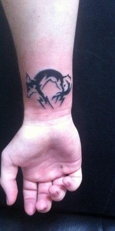 Татуировка на запястье